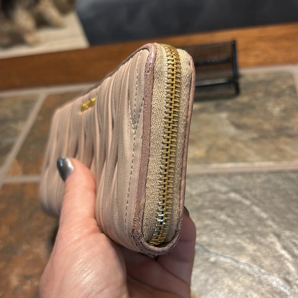 Miu Miu Leather Zip Around Wallet GUC - Picture 8 of 8